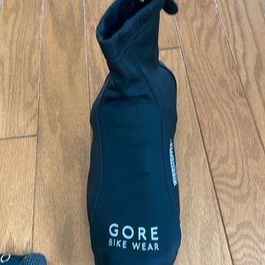 Cycling shoe cold weather covers